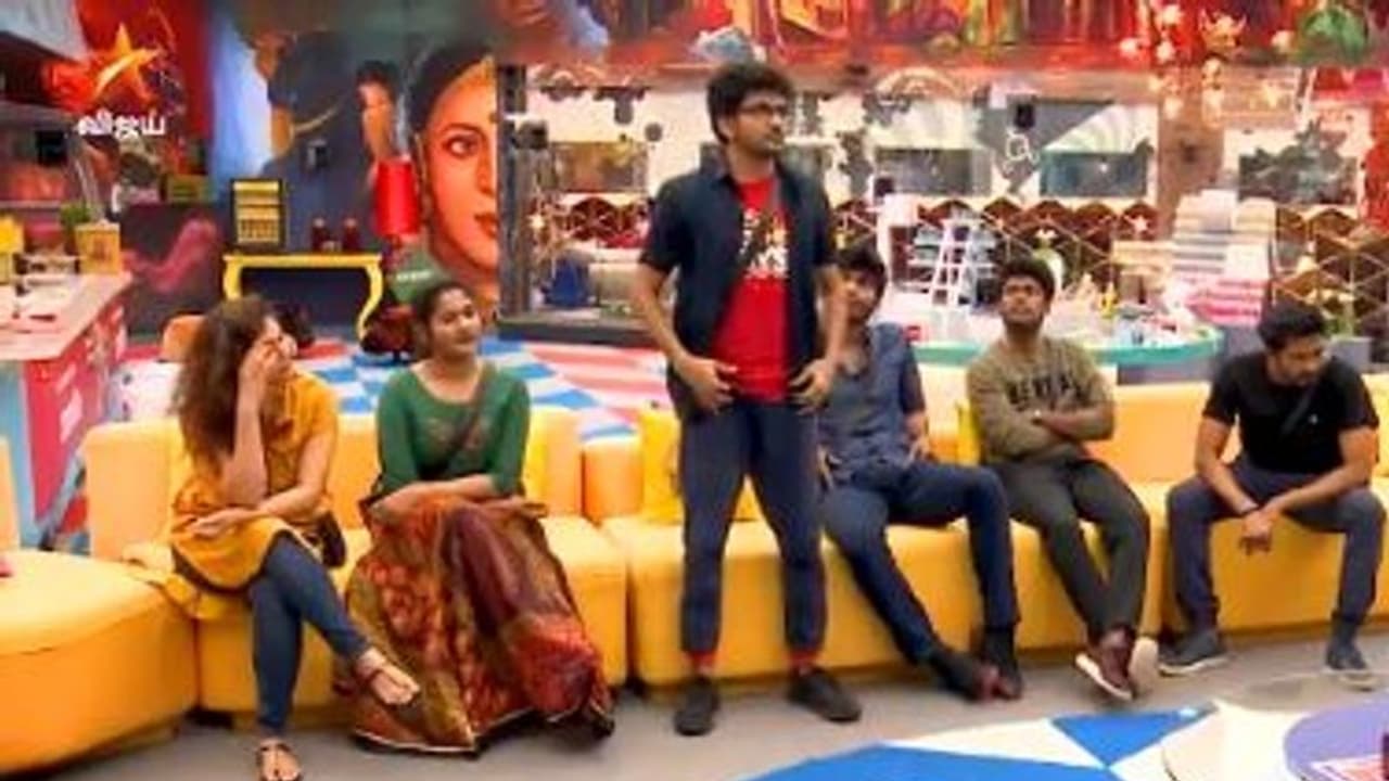 பிக்பாஸ் நிகழ்ச்சிக்கு எதிராக திரும்பிய கவின் ரசிகர்கள்! ஆர்ப்பரிக்கும் ஆர்மி! பிக்பாஸ் நிகழ்ச்சிக்கு எதிராக திரும்பிய கவின் ரசிகர்கள்! ஆர்ப்பரிக்கும் ஆர்மி!