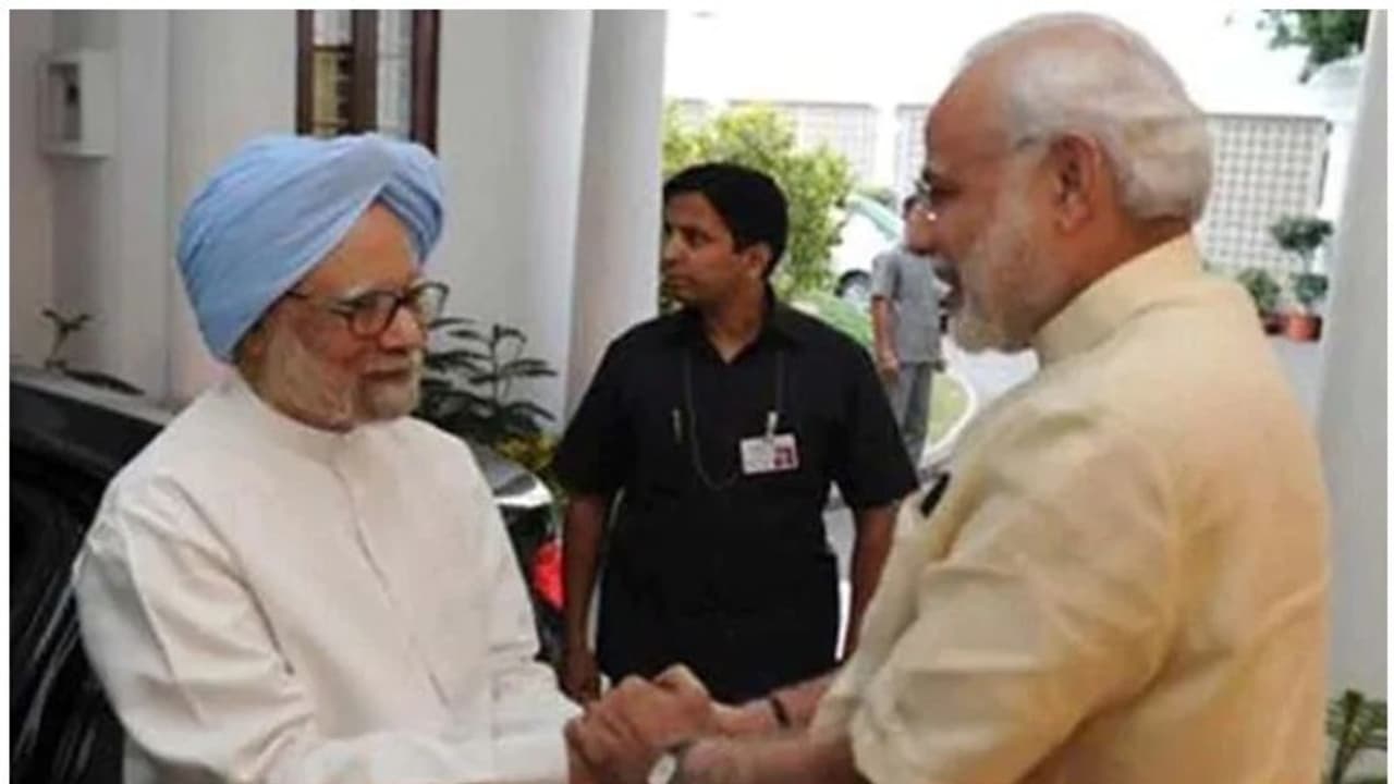 PM Modi extends wishes to former Prime Minister Manmohan Singh on birthday