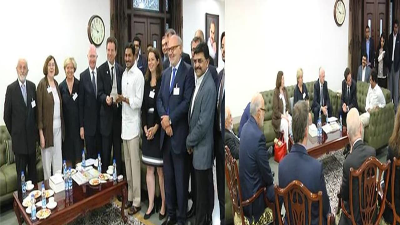 ఏపీలో పెట్టుబడులు పెట్టేందుకు ఫ్రాన్స్ ఆసక్తి: సీఎం జగన్ తో పారిశ్రామిక వేత్తల భేటీ ఏపీలో పెట్టుబడులు పెట్టేందుకు ఫ్రాన్స్ ఆసక్తి: సీఎం జగన్ తో పారిశ్రామిక వేత్తల భేటీ