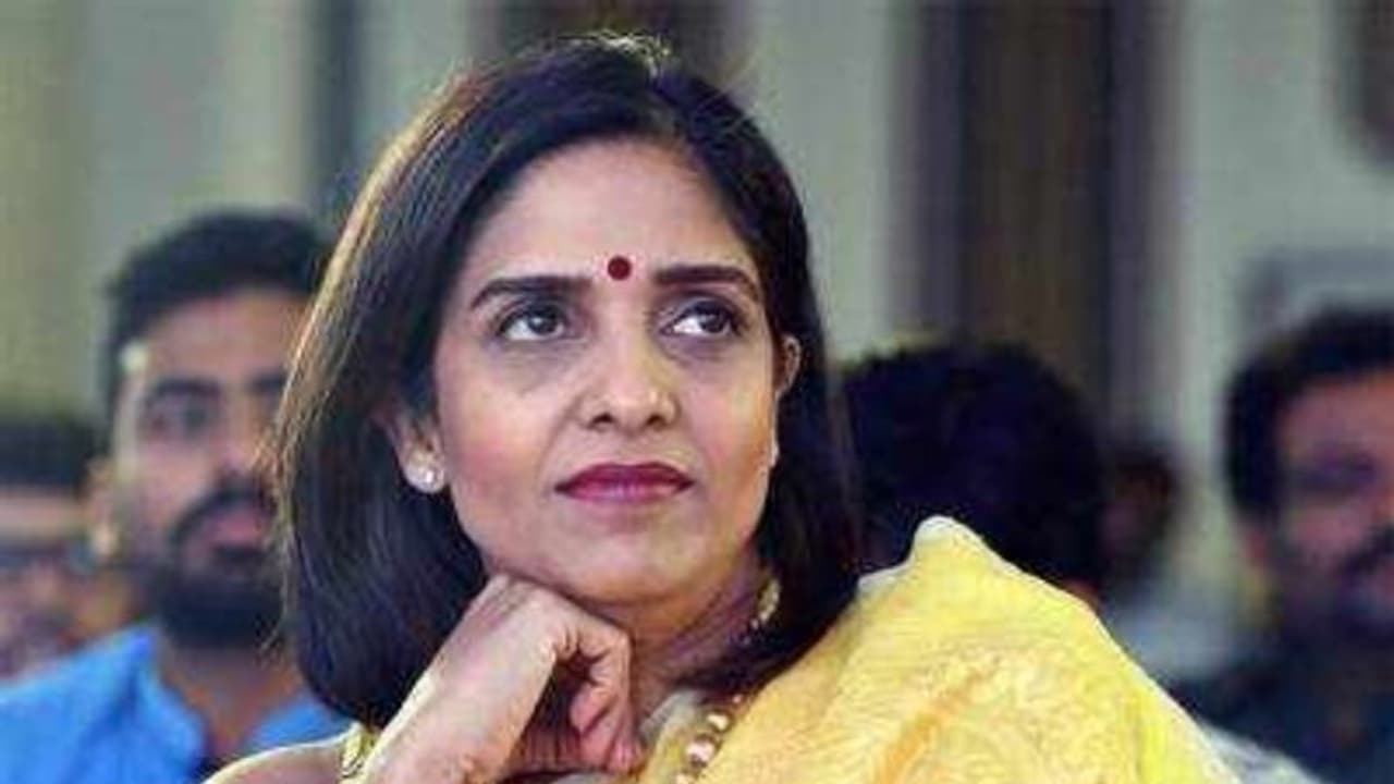 'പുതു ചരിത്രം'; എന് ശ്രീനിവാസന്റെ മകള് രൂപ ഗുരുനാഥ് തമിഴ്നാട് ക്രിക്കറ്റ് അസോസിയേഷന് പ്രസിഡന്റ് 'പുതു ചരിത്രം'; എന് ശ്രീനിവാസന്റെ മകള് രൂപ ഗുരുനാഥ് തമിഴ്നാട് ക്രിക്കറ്റ് അസോസിയേഷന് പ്രസിഡന്റ്