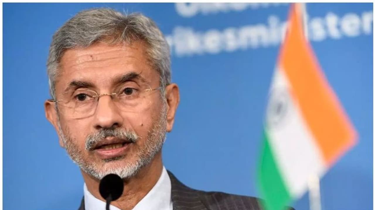 'ഓഗസ്റ്റ് അഞ്ചിന് മുമ്പ് വരെ കശ്മീരില് എല്ലാം താറുമാറായിരുന്നു'; ആര്ട്ടിക്കിള് 370 റദ്ദാക്കിയതിനെ അനുകൂലിച്ച് എസ് ജയ്ശങ്കര് 'ഓഗസ്റ്റ് അഞ്ചിന് മുമ്പ് വരെ കശ്മീരില് എല്ലാം താറുമാറായിരുന്നു'; ആര്ട്ടിക്കിള് 370 റദ്ദാക്കിയതിനെ അനുകൂലിച്ച് എസ് ജയ്ശങ്കര്