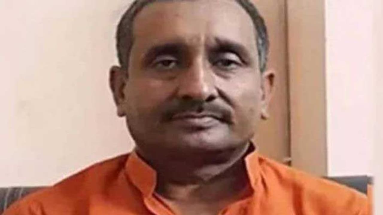 उन्नाव रेप केस: कोर्ट ने आईफोन से मांगी जानकारी, घटना के दिन कहां थे कुलदीप सिंह सेंगर उन्नाव रेप केस: कोर्ट ने आईफोन से मांगी जानकारी, घटना के दिन कहां थे कुलदीप सिंह सेंगर