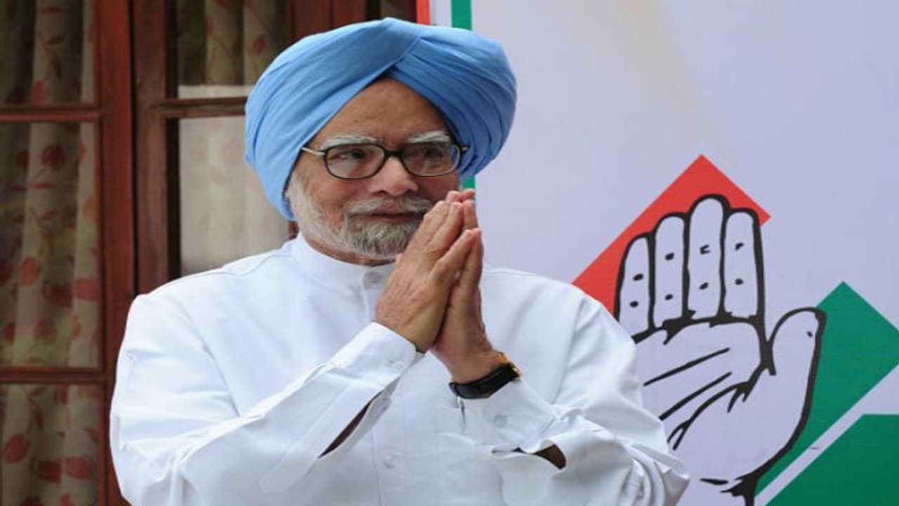 ৮৭ তে পা মনমোহনের, শুভেচ্ছা পাঠালেন মোদী ৮৭ তে পা মনমোহনের, শুভেচ্ছা পাঠালেন মোদী