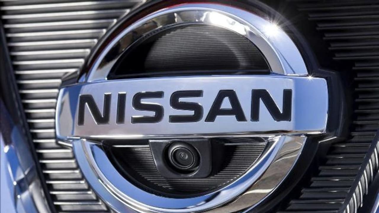 బ్యాకప్ కెమెరా డిస్ ప్లే ప్రాబ్లం: 13 లక్షల కార్లు రీకాల్ చేసిన నిస్సాన్ బ్యాకప్ కెమెరా డిస్ ప్లే ప్రాబ్లం: 13 లక్షల కార్లు రీకాల్ చేసిన నిస్సాన్