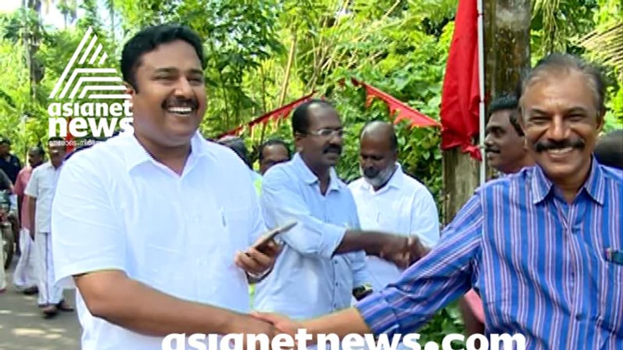 യുവ നേതാവിനെ ഇറക്കി കളം പിടിക്കാൻ സിപിഎം; അരൂരിൽ മനു സി പുളിക്കൽ വിജയക്കൊടി പാറിക്കുമോ?