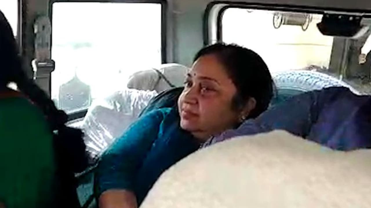 వైద్య పరీక్షల కోసం దేవికా రాణితో పాటు ఏడుగురు ఉస్మానియాకు తరలింపు