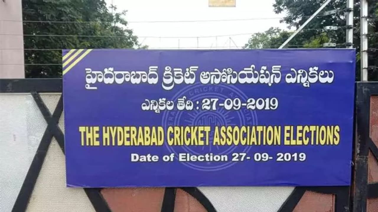 ముగిసిన హెచ్‌సీఏ ఎన్నికలు... సాయంత్రమే తేలనున్న అజారుద్దిన్ భవితవ్యం