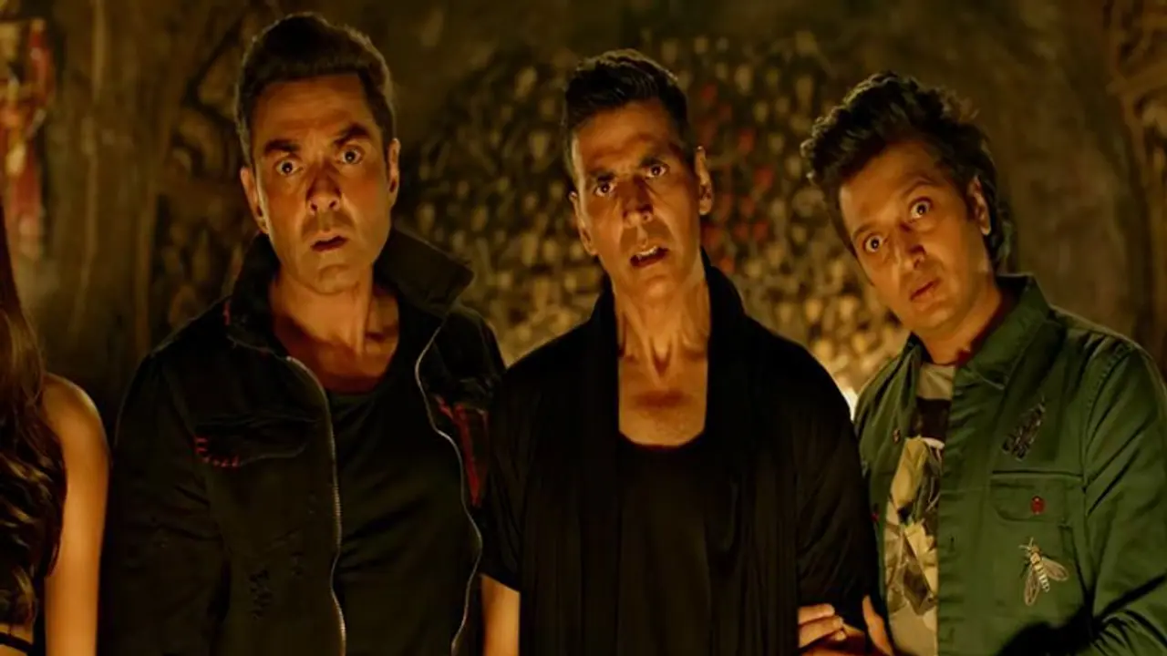 VIDEO:'हाउसफुल 4' में पत्नियों को लेकर कंफ्यूज दिखेंगे एक्टर्स, मिलेगा कॉमेडी का फुल डोज VIDEO:'हाउसफुल 4' में पत्नियों को लेकर कंफ्यूज दिखेंगे एक्टर्स, मिलेगा कॉमेडी का फुल डोज