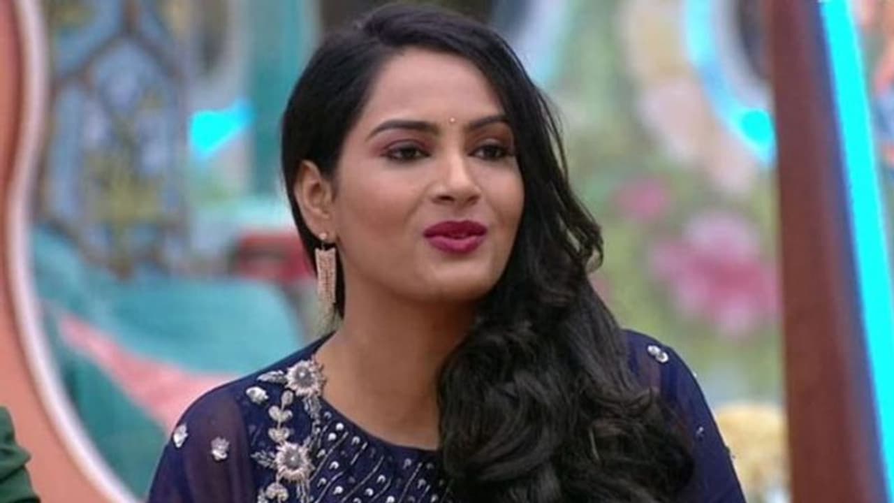 బిగ్ బాస్.. శ్రీముఖిపై హిమజ సంచలన కామెంట్స్! బిగ్ బాస్.. శ్రీముఖిపై హిమజ సంచలన కామెంట్స్!