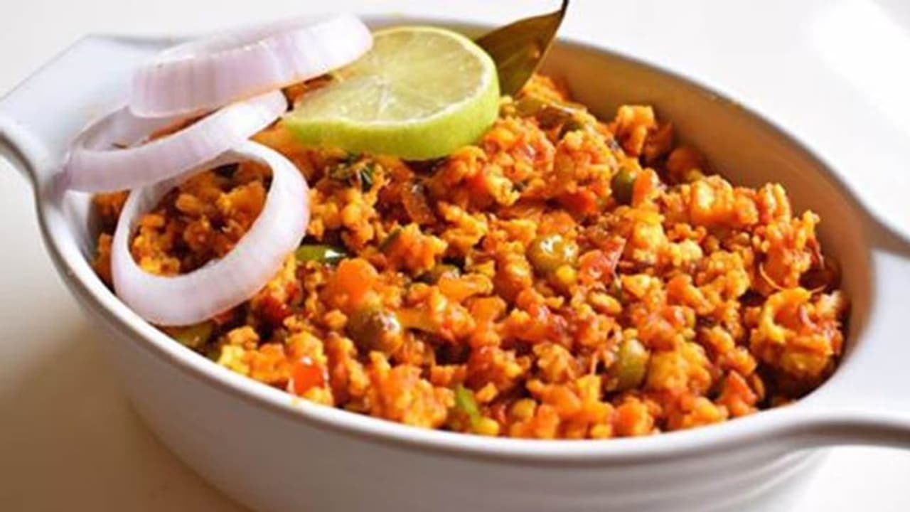 পোলাওতো অনেক খেয়েছেন এবার পুজোয় বানিয়ে ফেলুন মুসুর ডালের দম পোলাও পোলাওতো অনেক খেয়েছেন এবার পুজোয় বানিয়ে ফেলুন মুসুর ডালের দম পোলাও