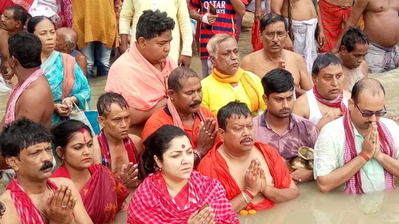 আজ মহালয়া, পিতৃপক্ষের অবসান দেবীপক্ষের সূচনা আজ মহালয়া, পিতৃপক্ষের অবসান দেবীপক্ষের সূচনা