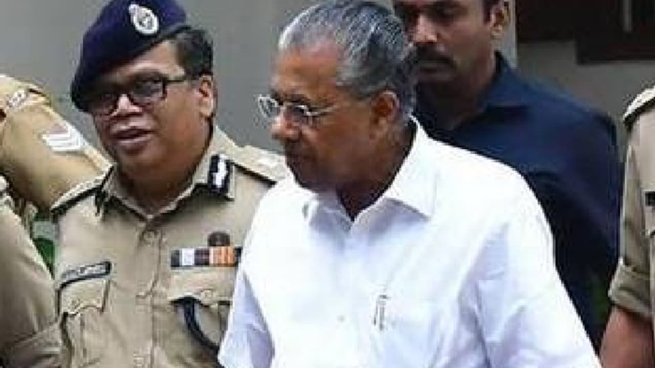 മാവോയിസ്റ്റ് വെടിവയ്പ്പ്: കടുത്ത നിലപാടിൽ ഉറച്ച് മുഖ്യമന്ത്രിയും സിപിഐയും, എൽഡിഎഫിൽ പ്രതിസന്ധി മാവോയിസ്റ്റ് വെടിവയ്പ്പ്: കടുത്ത നിലപാടിൽ ഉറച്ച് മുഖ്യമന്ത്രിയും സിപിഐയും, എൽഡിഎഫിൽ പ്രതിസന്ധി