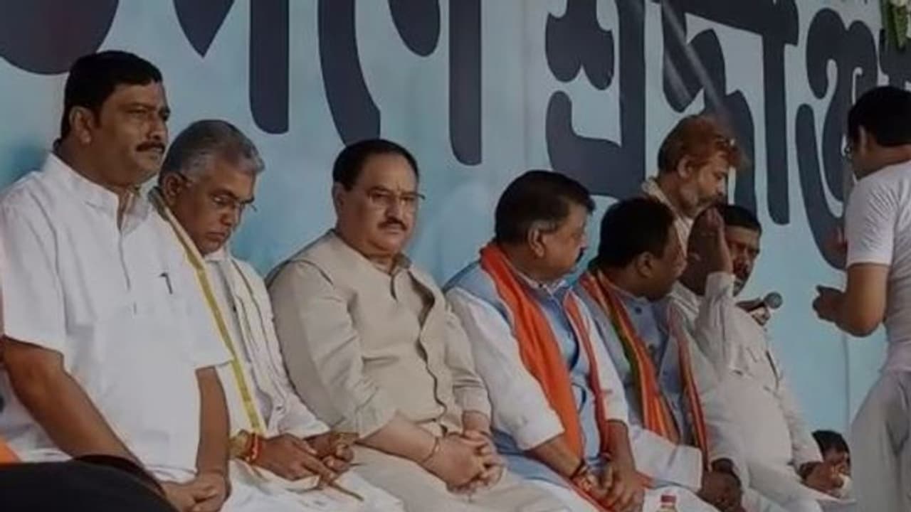 মহালয়ায় রাজনীতির রং, বাগবাজারে বিজেপির তর্পণ কর্মসূচি মহালয়ায় রাজনীতির রং, বাগবাজারে বিজেপির তর্পণ কর্মসূচি