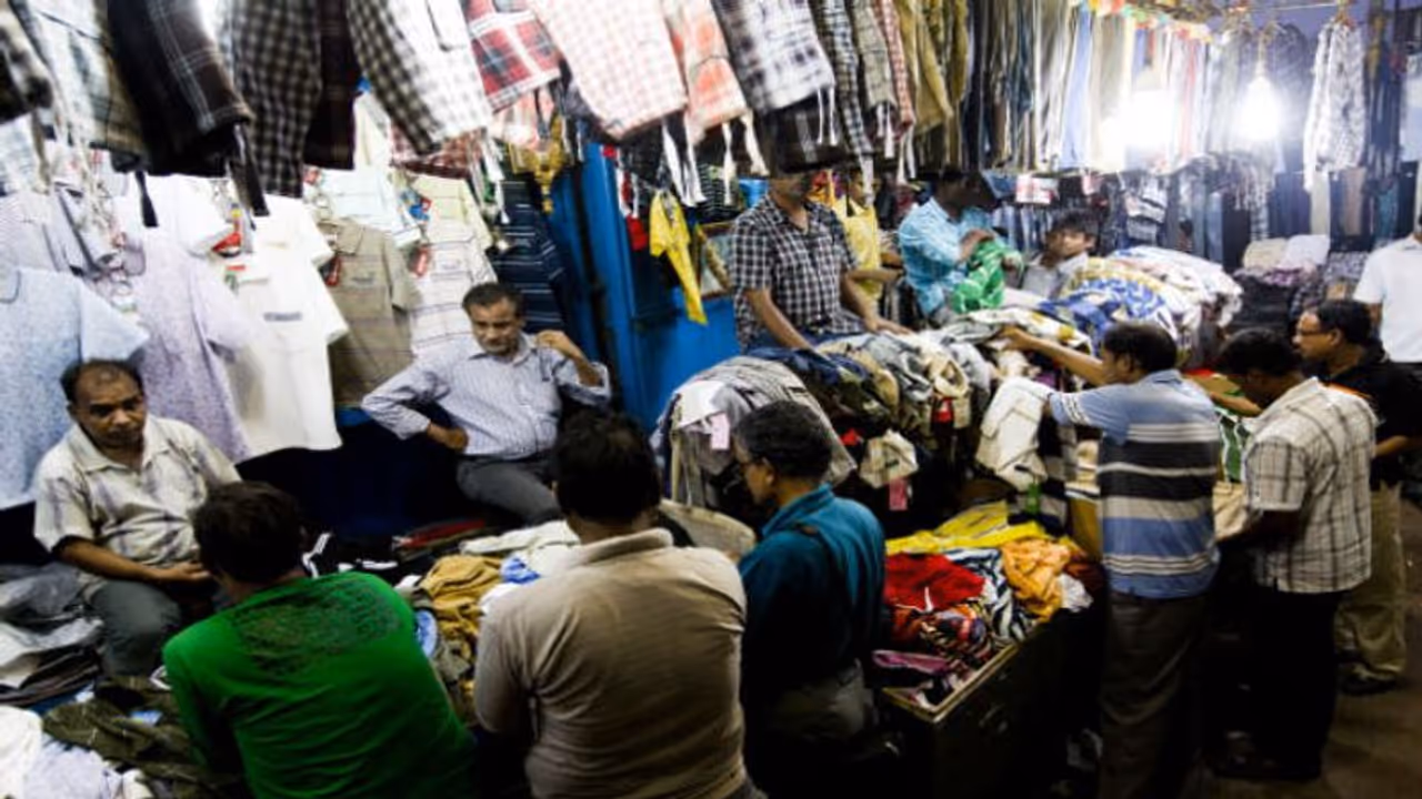 বেজেছে পুজোর ঘণ্টা ,সেলিব্রেশনে কলকাতা বেজেছে পুজোর ঘণ্টা ,সেলিব্রেশনে কলকাতা