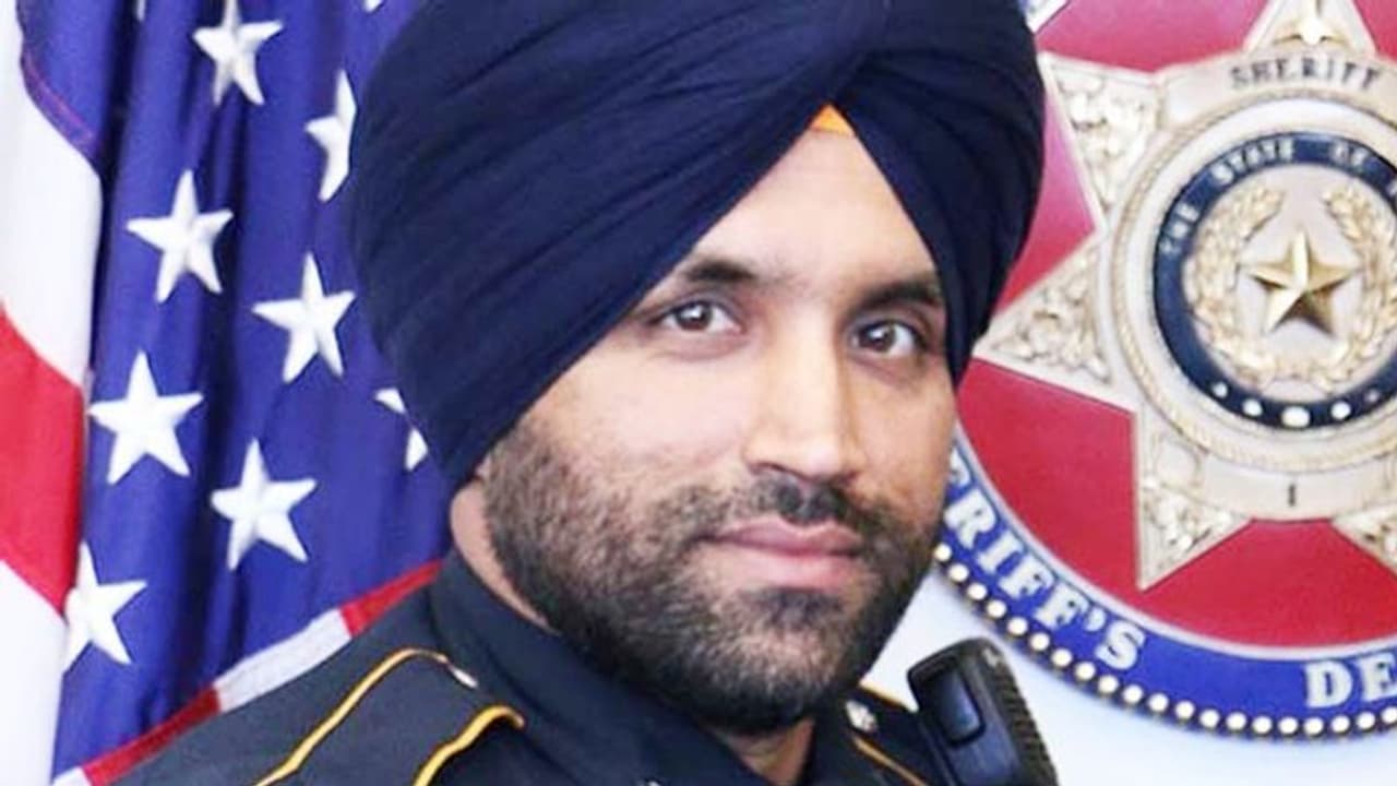 హ్యూస్టన్ లో భారత సంతతి పోలీస్ కాల్చివేత హ్యూస్టన్ లో భారత సంతతి పోలీస్ కాల్చివేత