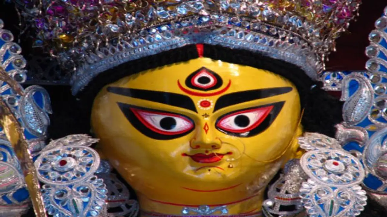 দুর্গা পুজোর প্রস্তুতিতে ভার্চুয়াল মিটিং, ভিড় কমানোর লক্ষ্যে উদ্য়োক্তারা দুর্গা পুজোর প্রস্তুতিতে ভার্চুয়াল মিটিং, ভিড় কমানোর লক্ষ্যে উদ্য়োক্তারা