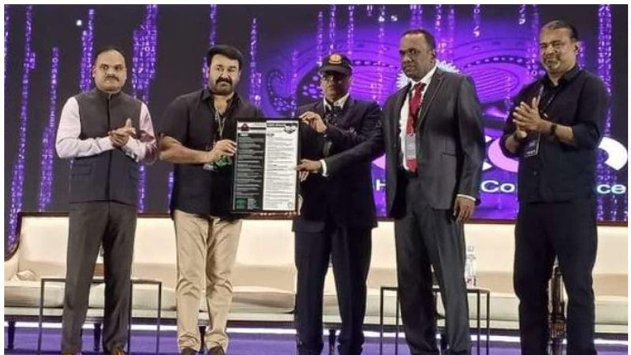 സംഘടിത സൈബര് ക്രിമിനല് ആക്രമണം: സ്ത്രീകളുടെയും കുട്ടികളുടെയും സുരക്ഷിതത്വം ഉറപ്പാക്കാൻ കഴിയണമെന്ന് മോഹൻലാല് സംഘടിത സൈബര് ക്രിമിനല് ആക്രമണം: സ്ത്രീകളുടെയും കുട്ടികളുടെയും സുരക്ഷിതത്വം ഉറപ്പാക്കാൻ കഴിയണമെന്ന് മോഹൻലാല്