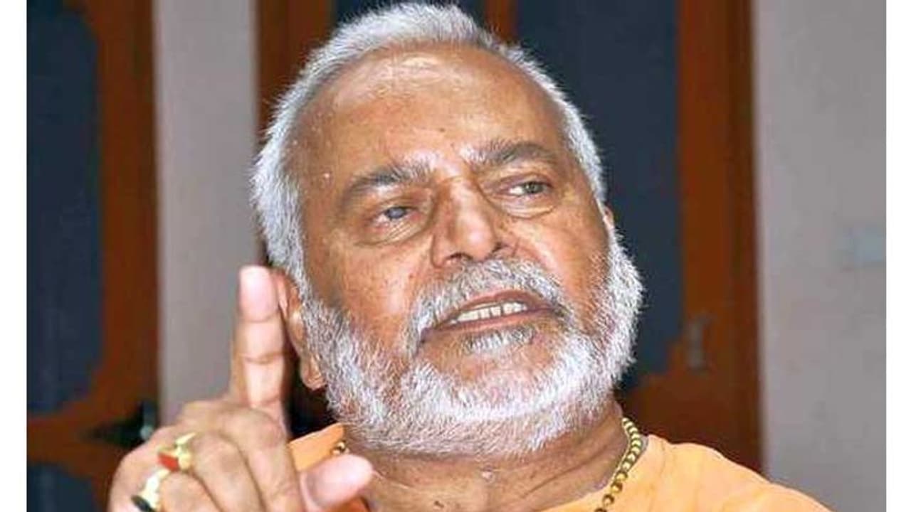 चिन्मयानन्द पंचायती अखाड़ा महानिर्वाणी से किये गए बाहर, दुष्कर्म के आरोपों से बरी न होने तक नहीं होगी इंट्री चिन्मयानन्द पंचायती अखाड़ा महानिर्वाणी से किये गए बाहर, दुष्कर्म के आरोपों से बरी न होने तक नहीं होगी इंट्री