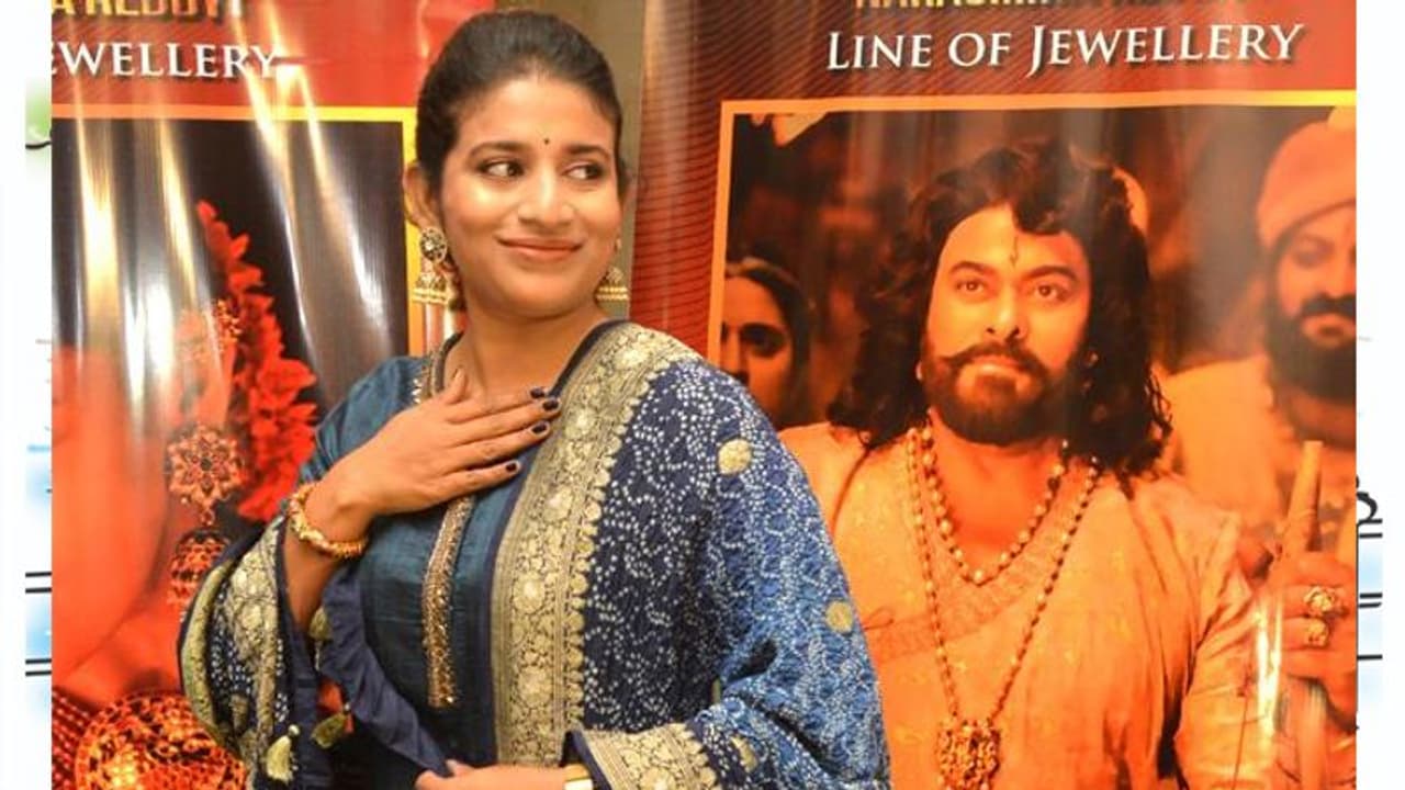 మెగా డాటర్ సుస్మిత.. స్పెషల్ సైరా జ్యువెల్లరీ మెగా డాటర్ సుస్మిత.. స్పెషల్ సైరా జ్యువెల్లరీ