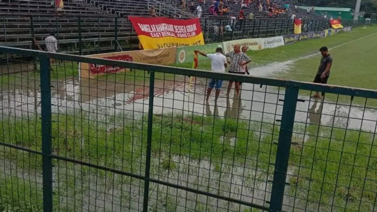 মাঠে বানের জল, বাতিল ইস্টবেঙ্গল ম্যাচ, জর্জকে হারিয়ে কার্যত লিগ চ্যাম্পিয়ন পিয়ারলেস মাঠে বানের জল, বাতিল ইস্টবেঙ্গল ম্যাচ, জর্জকে হারিয়ে কার্যত লিগ চ্যাম্পিয়ন পিয়ারলেস