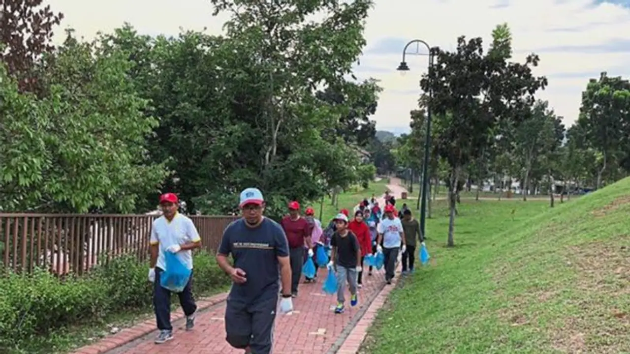 जानिए क्या है प्लॉगिंग, क्यों हैं प्रधानमंत्री मोदी इसके दीवाने जानिए क्या है प्लॉगिंग, क्यों हैं प्रधानमंत्री मोदी इसके दीवाने