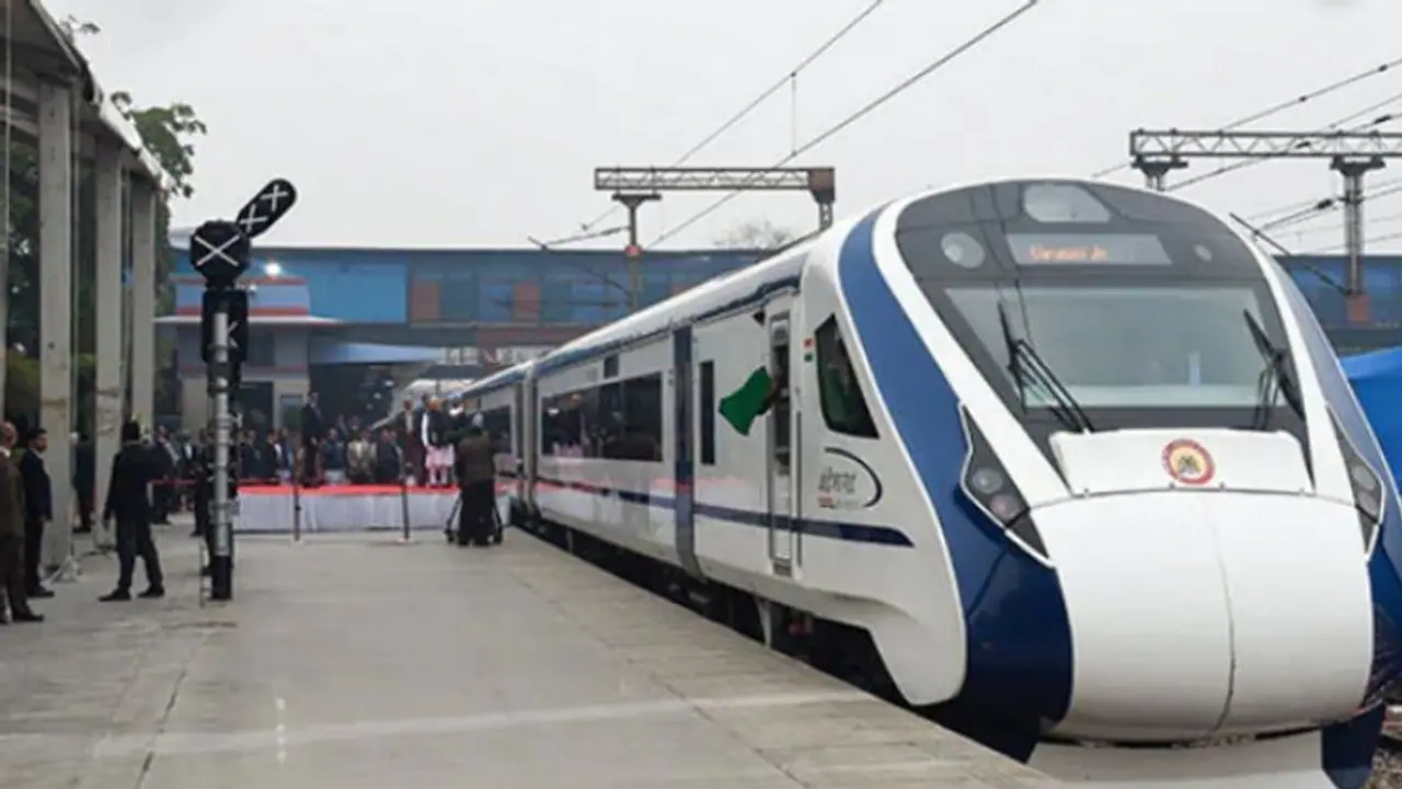  Chennai Mysuru Vande Bharat Express: வந்தாச்சு வந்தே பாரத் ரயில்.. சென்னையில் சோதனை ஓட்டம் தொடங்கியது.!