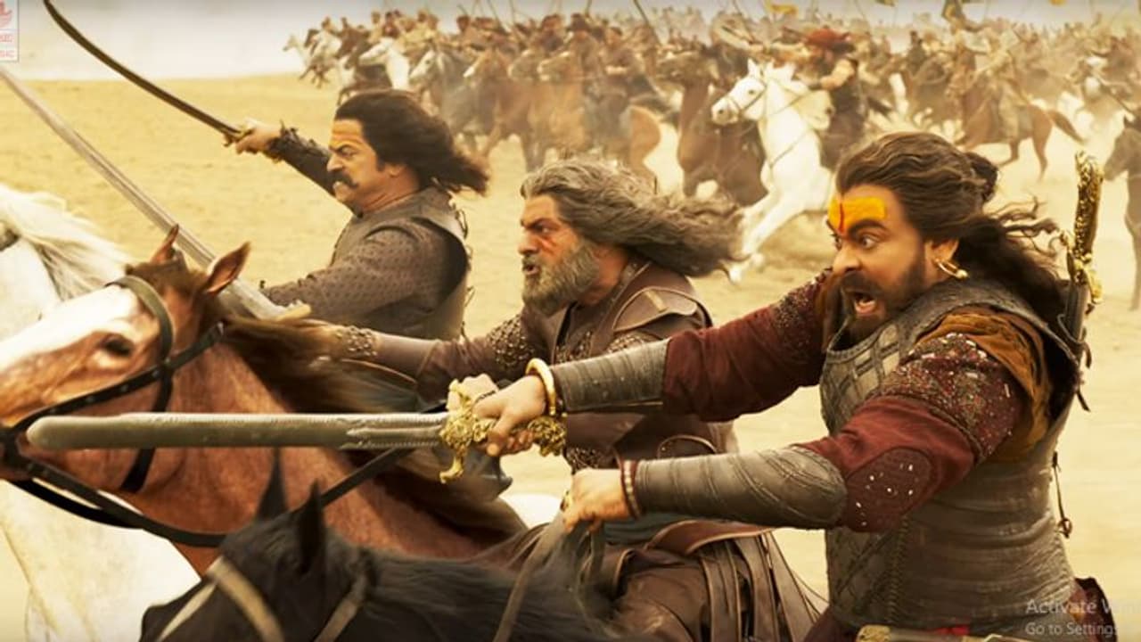 ‘ಸೈರಾ’ದಲ್ಲಿ ಅವುಕು ರಾಜನ ದರ್ಬಾರ್ ಜೋರು, ಕಿಚ್ಚನ ಆ್ಯಕ್ಟಿಂಗ್ ಗೆ ಫಿದಾ ಆಗದವರೇ ಇಲ್ಲ! ‘ಸೈರಾ’ದಲ್ಲಿ ಅವುಕು ರಾಜನ ದರ್ಬಾರ್ ಜೋರು, ಕಿಚ್ಚನ ಆ್ಯಕ್ಟಿಂಗ್ ಗೆ ಫಿದಾ ಆಗದವರೇ ಇಲ್ಲ!