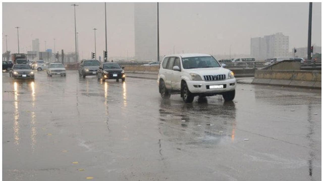 പ്രളയ സാധ്യത; സൗദിയില് ജാഗ്രതാ നിര്ദേശം പ്രളയ സാധ്യത; സൗദിയില് ജാഗ്രതാ നിര്ദേശം