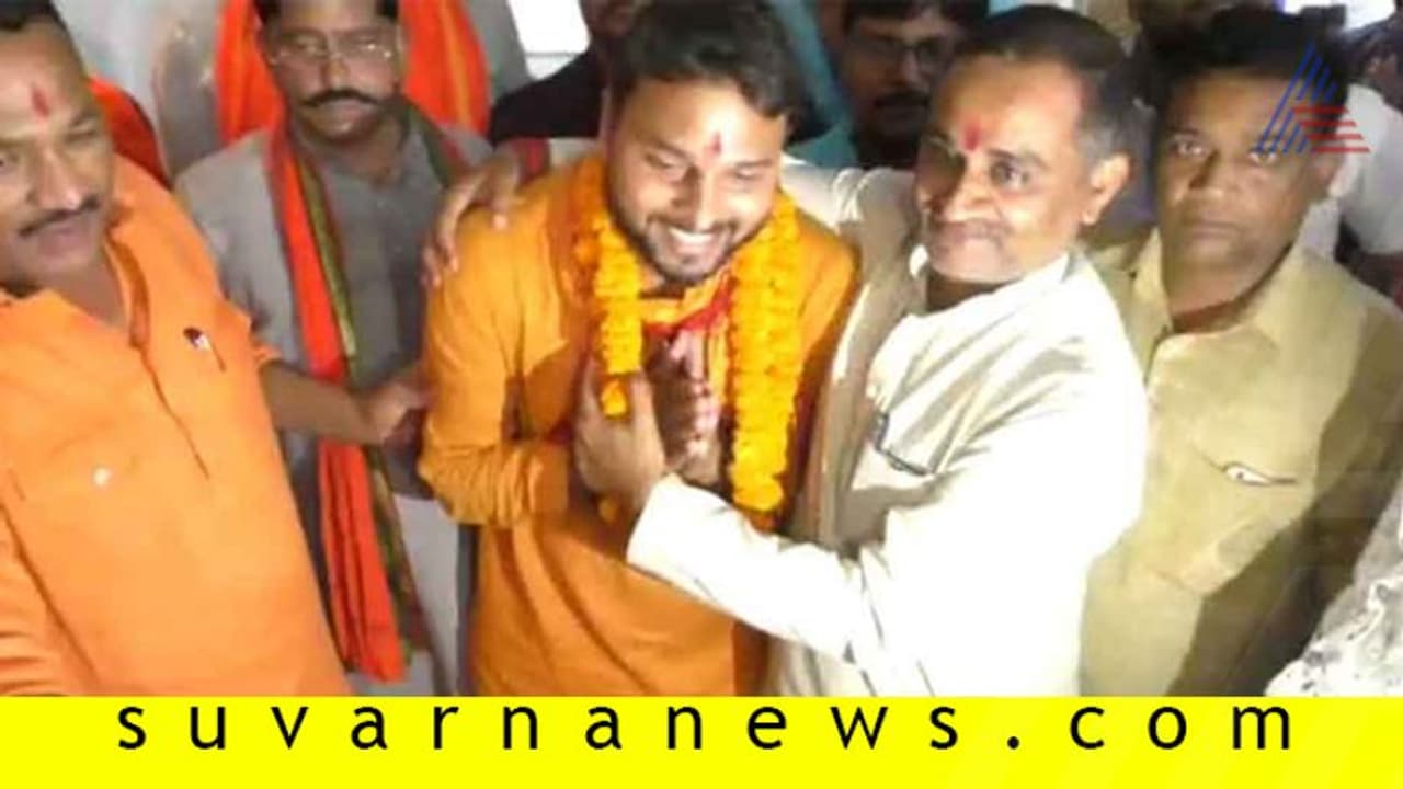 ಉಪಚುನಾವಣೆಗೆ ಬಿಜೆಪಿ ಮಾಸ್ಟರ್ ಪ್ಲಾನ್: ತರಕಾರಿ ವ್ಯಾಪಾರಿ ಮಗ ಕಮಲ ಅಭ್ಯರ್ಥಿ! ಉಪಚುನಾವಣೆಗೆ ಬಿಜೆಪಿ ಮಾಸ್ಟರ್ ಪ್ಲಾನ್: ತರಕಾರಿ ವ್ಯಾಪಾರಿ ಮಗ ಕಮಲ ಅಭ್ಯರ್ಥಿ!