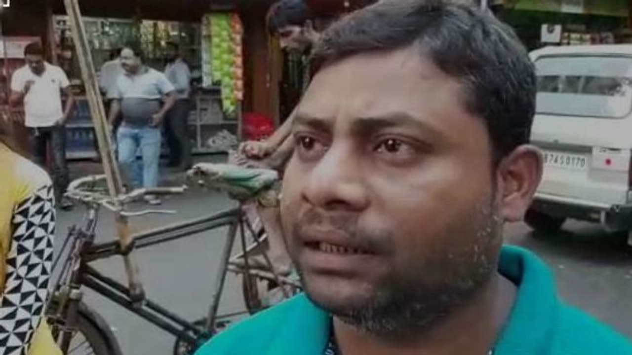 সদ্যজাতর জন্য মিলল না ভেন্টিলেশন, দিদিকে বলোতে জানিয়েও হল না সুরাহা সদ্যজাতর জন্য মিলল না ভেন্টিলেশন, দিদিকে বলোতে জানিয়েও হল না সুরাহা