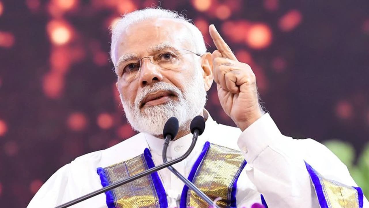 'ഈ ക്യാമറ കൊള്ളാം'; ചെന്നൈയില് മോദിയെ ആകര്ഷിച്ച ക്യാമറയുടെ പ്രത്യേകത ഇങ്ങനെ 'ഈ ക്യാമറ കൊള്ളാം'; ചെന്നൈയില് മോദിയെ ആകര്ഷിച്ച ക്യാമറയുടെ പ്രത്യേകത ഇങ്ങനെ