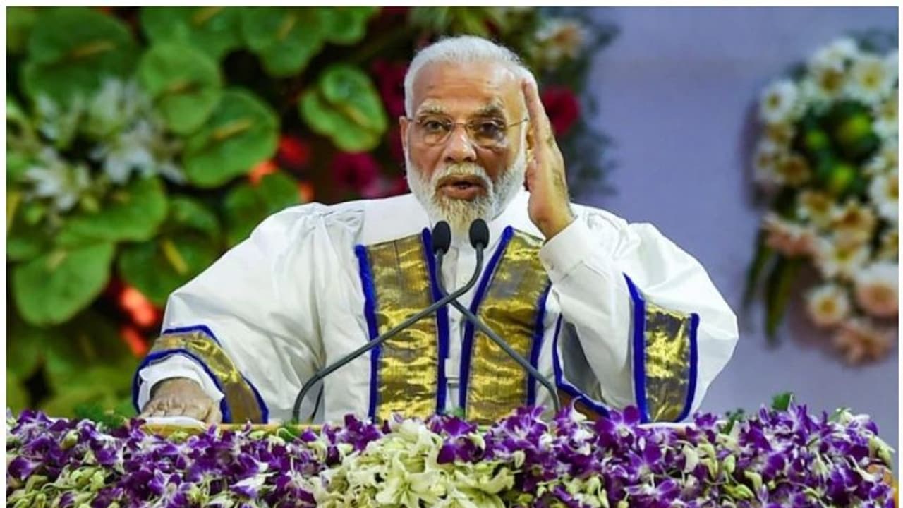 'അമേരിക്കയില് വച്ച് തമിഴില് സംസാരിച്ചു, അതോടെ തമിഴ് ചര്ച്ചാവിഷയമായി': മോദി 'അമേരിക്കയില് വച്ച് തമിഴില് സംസാരിച്ചു, അതോടെ തമിഴ് ചര്ച്ചാവിഷയമായി': മോദി