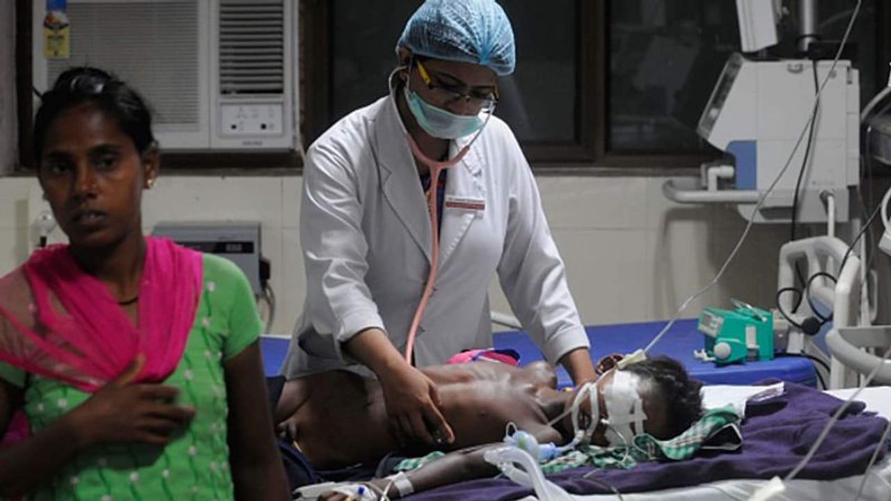 కరోనాతో తెలంగాణాలో 8 రోజుల చిన్నారి మృతి, ఎలా సోకిందో అంతుచిక్కని వైనం! కరోనాతో తెలంగాణాలో 8 రోజుల చిన్నారి మృతి, ఎలా సోకిందో అంతుచిక్కని వైనం!