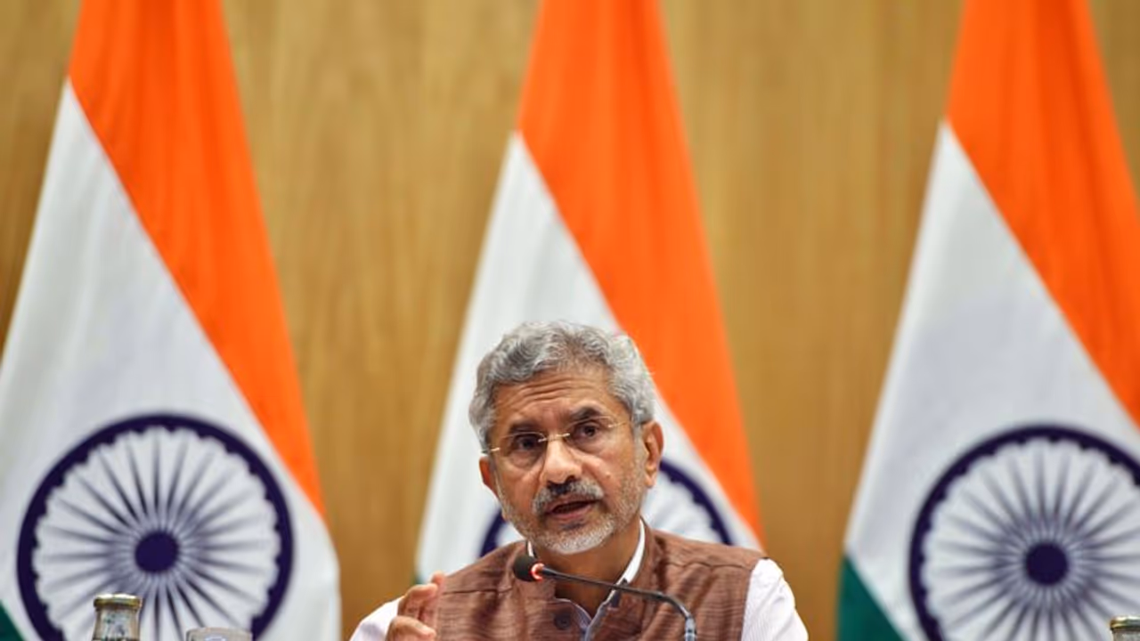 China sympathises with Covid hit India, gets reminded of unfinished work at the border China sympathises with Covid hit India, gets reminded of unfinished work at the border