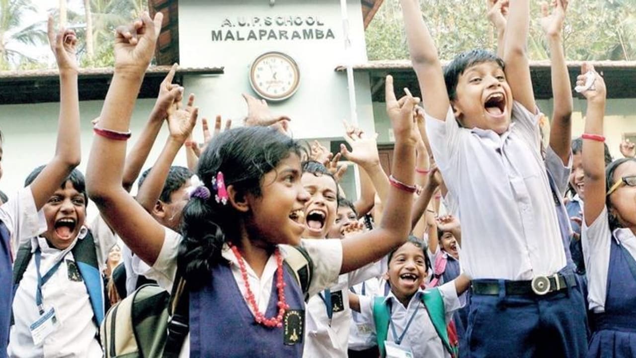 വിദ്യാഭ്യാസത്തിൽ കേരളം ഒന്നാമത് തന്നെ, നിതി ആയോഗ് സൂചികയിൽ അഭിമാന നേട്ടം വിദ്യാഭ്യാസത്തിൽ കേരളം ഒന്നാമത് തന്നെ, നിതി ആയോഗ് സൂചികയിൽ അഭിമാന നേട്ടം