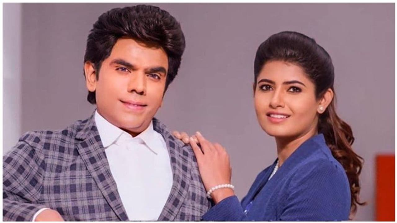 நயன்தாராவே ஏங்கப்போவது உறுதி... சரவணா ஸ்டோர் அண்ணாச்சியின் பக்கா மாஸ் சினிமா கெட் அப்... புகைப்படம் உள்ளே..! நயன்தாராவே ஏங்கப்போவது உறுதி... சரவணா ஸ்டோர் அண்ணாச்சியின் பக்கா மாஸ் சினிமா கெட் அப்... புகைப்படம் உள்ளே..!