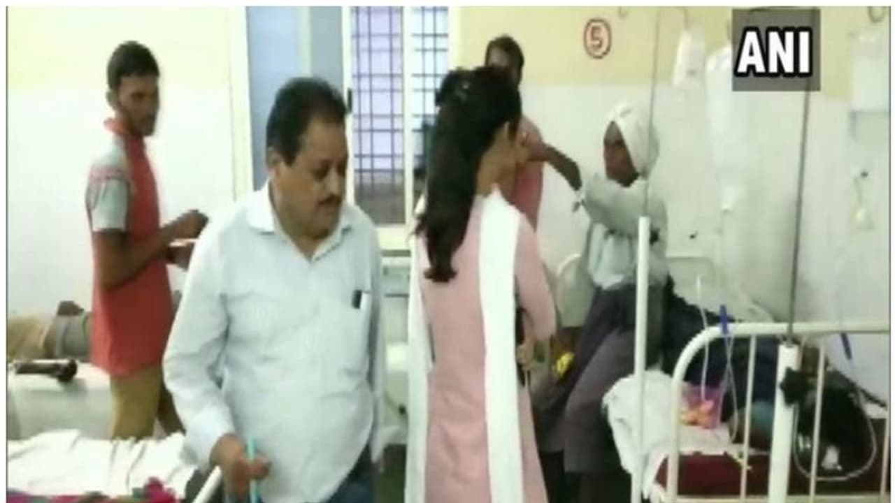 പട്ടിണി: എട്ട് വയസ്സുകാരന് മരിച്ചു, അഞ്ചംഗ കുടുംബം ആശുപത്രിയില് പട്ടിണി: എട്ട് വയസ്സുകാരന് മരിച്ചു, അഞ്ചംഗ കുടുംബം ആശുപത്രിയില്