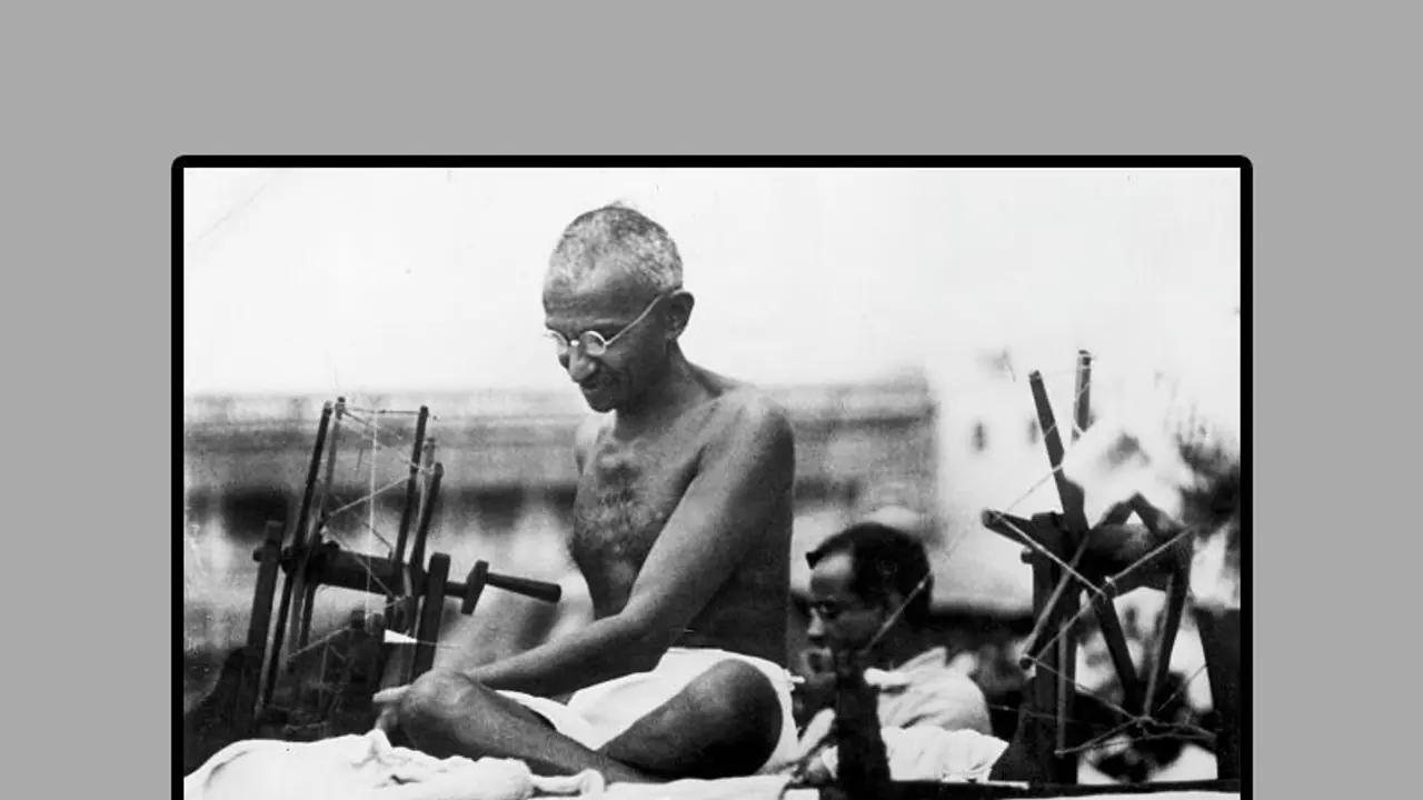 Gandhi Jayanti 2019: Leaders pay tributes to Mahatma Gandhi at Rajghat