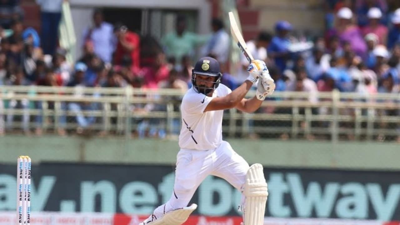 ವೈಜಾಗ್ ಟೆಸ್ಟ್: ಆರಂಭಿಕನಾಗಿ ರೋಹಿತ್ ಶರ್ಮಾ ದಾಖಲೆಯ ಶತಕ ವೈಜಾಗ್ ಟೆಸ್ಟ್: ಆರಂಭಿಕನಾಗಿ ರೋಹಿತ್ ಶರ್ಮಾ ದಾಖಲೆಯ ಶತಕ