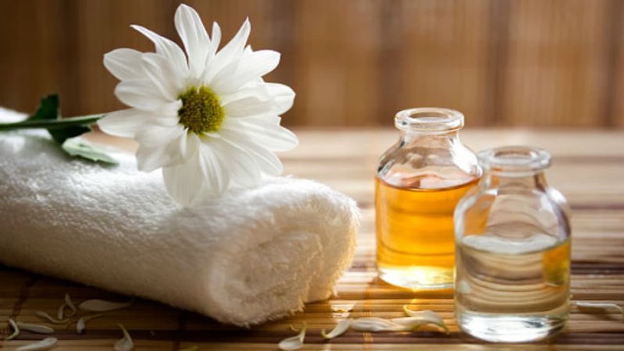 ఒత్తిడి తట్టుకోలేకపోతున్నారా..? అరోమా థెరపీ ప్రయత్నించండి..!