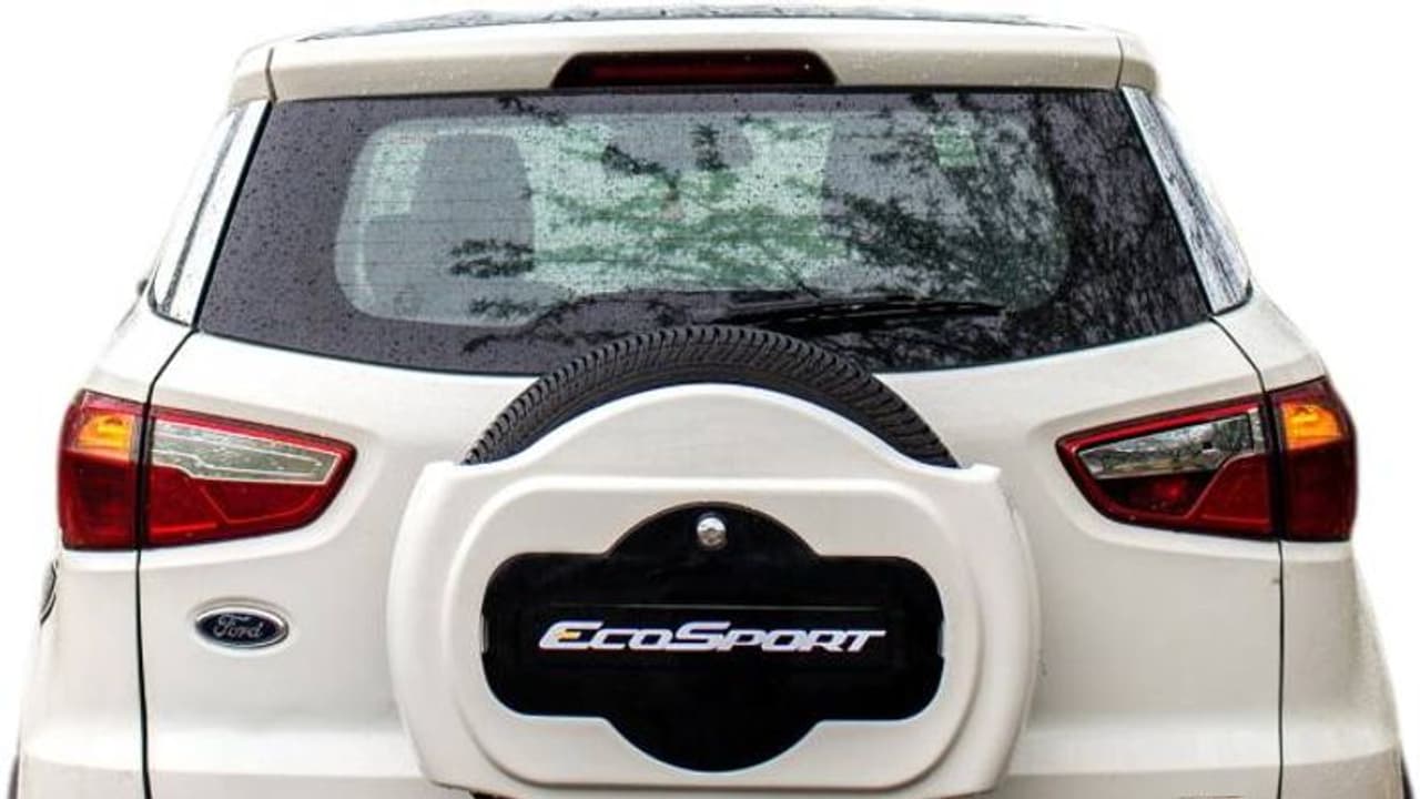 കമ്പനി ഘടിപ്പിച്ച സ്റ്റെപ്പിനി നിയമ വിരുദ്ധമെന്ന് പൊലീസ്, വട്ടംകറങ്ങി എക്കോസ്പോര്ട്ട് ഉടമ! കമ്പനി ഘടിപ്പിച്ച സ്റ്റെപ്പിനി നിയമ വിരുദ്ധമെന്ന് പൊലീസ്, വട്ടംകറങ്ങി എക്കോസ്പോര്ട്ട് ഉടമ!