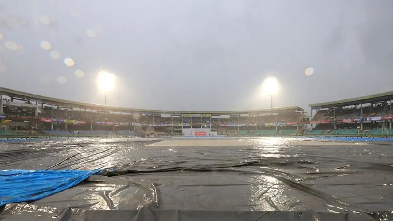 INDvSA 1ನೇ ಟೆಸ್ಟ್; ಮೊದಲ ದಿನದಾಟ ರದ್ದು, ಭಾರತಕ್ಕೆ ನಿರಾಸೆ! INDvSA 1ನೇ ಟೆಸ್ಟ್; ಮೊದಲ ದಿನದಾಟ ರದ್ದು, ಭಾರತಕ್ಕೆ ನಿರಾಸೆ!