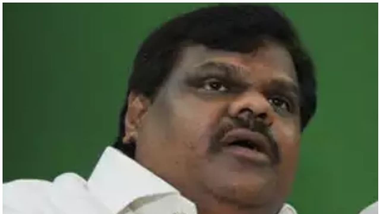 സ്ഥാനാര്ത്ഥിത്വം വിവാദമായി; ഛോട്ടാ രാജന്റെ സഹോദരന്റെ സീറ്റ് തെറിച്ചു സ്ഥാനാര്ത്ഥിത്വം വിവാദമായി; ഛോട്ടാ രാജന്റെ സഹോദരന്റെ സീറ്റ് തെറിച്ചു