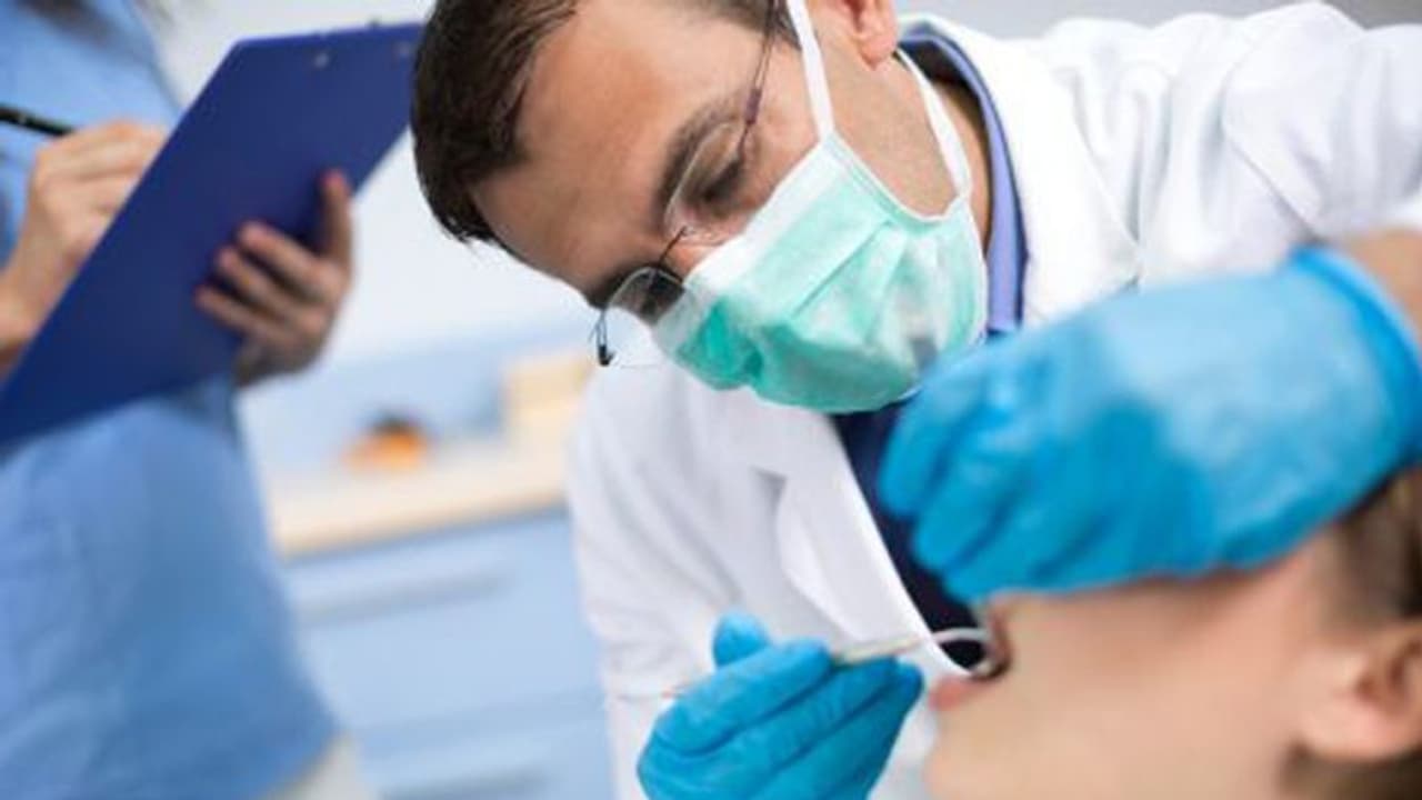 എന്താണ് ഫ്ലാപ്പ് സർജറി; ഡോക്ടർ പറയുന്നത് എന്താണ് ഫ്ലാപ്പ് സർജറി; ഡോക്ടർ പറയുന്നത്