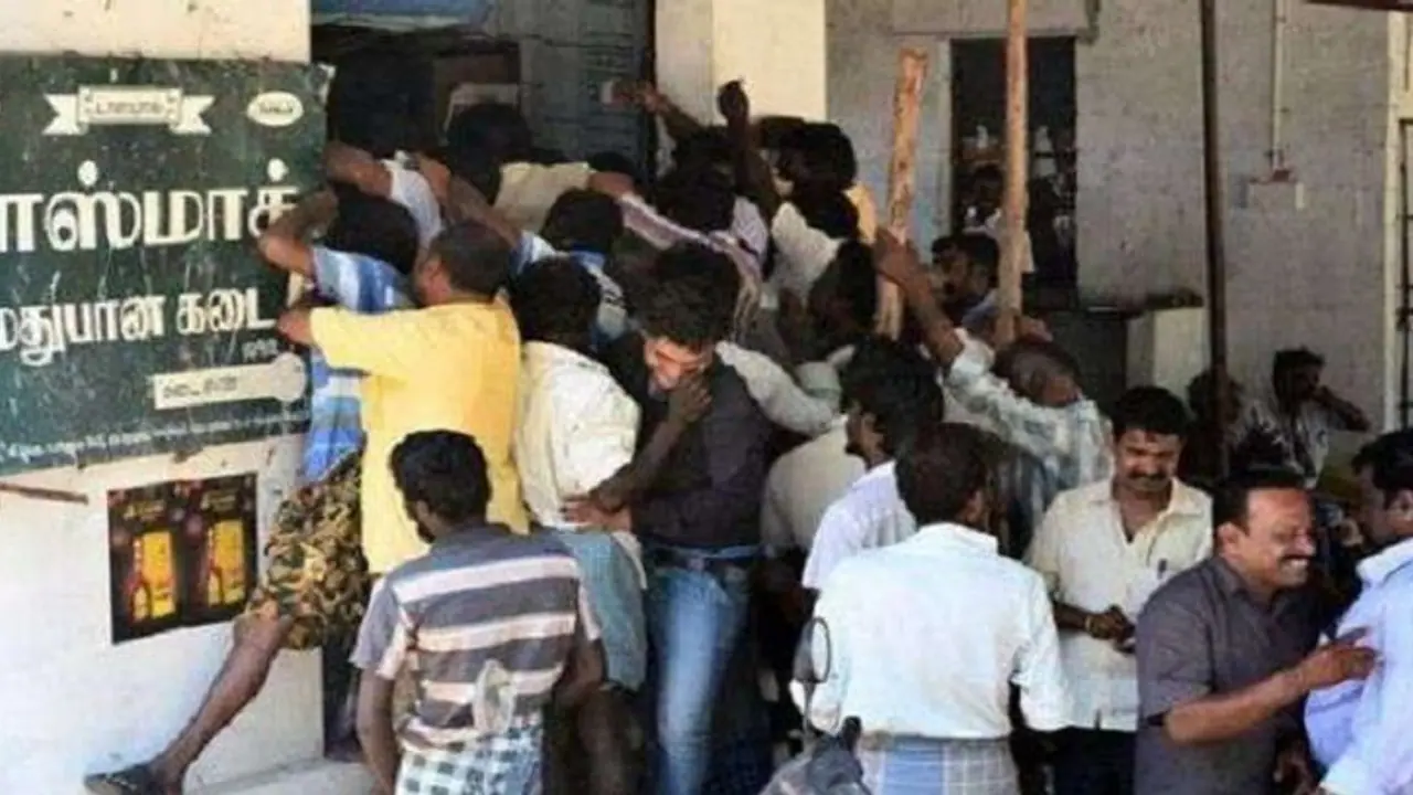 மக்களுக்கு இடையூறு ஏற்படுத்தும் மங்கைமடம் டாஸ்மாக் கடையை அகற்றுங்க.. அதிமுக கூட்டத்தில் தீர்மானம் நிறைவேற்றம்