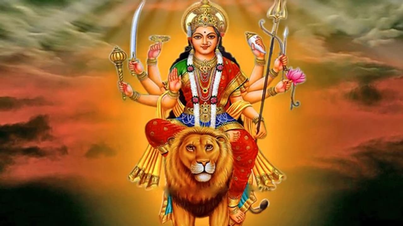 माता भगवती ने क्यों लिया देवी दुर्गा के रूप में अवतार, क्या है दुर्गा शब्द का अर्थ? माता भगवती ने क्यों लिया देवी दुर्गा के रूप में अवतार, क्या है दुर्गा शब्द का अर्थ?