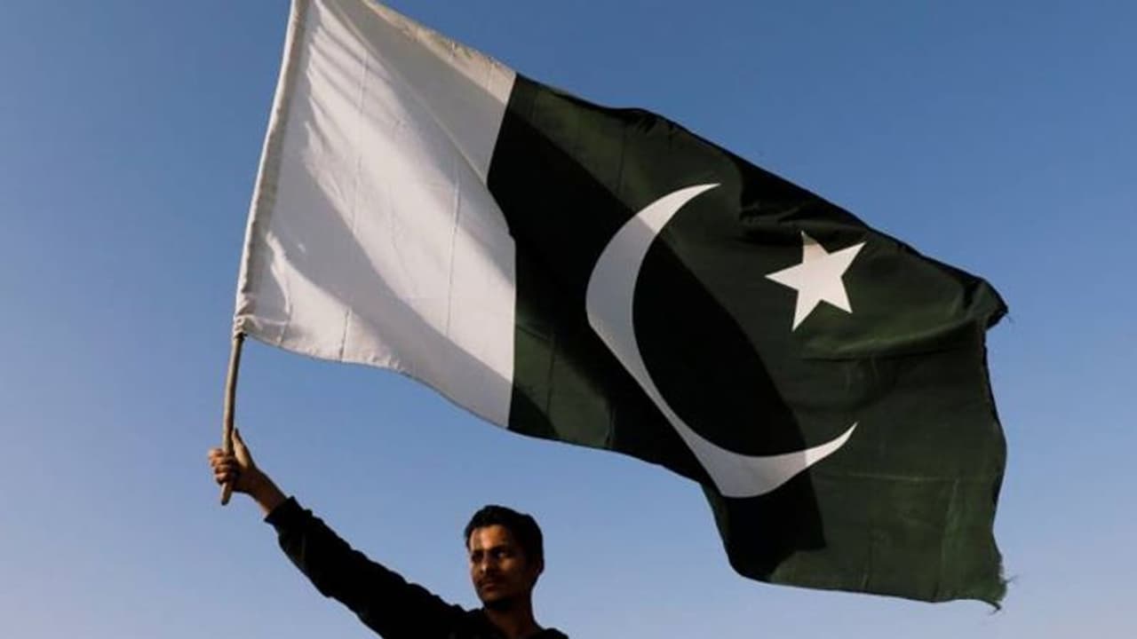 पाक संसद ने गैर मुस्लिमों को प्रधानमंत्री, राष्ट्रपति बनने की अनुमति देने वाला विधेयक रोका पाक संसद ने गैर मुस्लिमों को प्रधानमंत्री, राष्ट्रपति बनने की अनुमति देने वाला विधेयक रोका