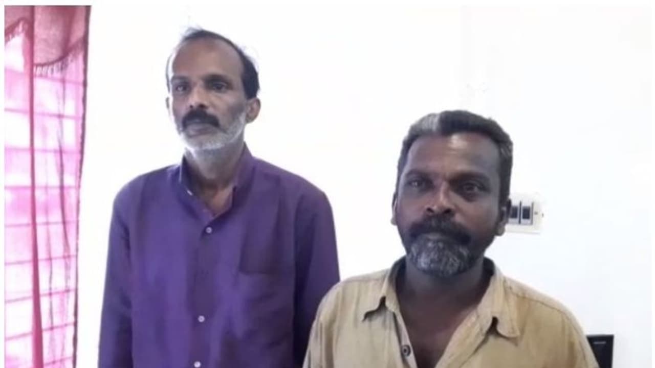 സെക്യൂരിറ്റി ജീവനക്കാരെ കെട്ടിയിട്ട് മദ്യം കവർന്ന കേസിലെ പ്രതികൾ പിടിയിൽ സെക്യൂരിറ്റി ജീവനക്കാരെ കെട്ടിയിട്ട് മദ്യം കവർന്ന കേസിലെ പ്രതികൾ പിടിയിൽ