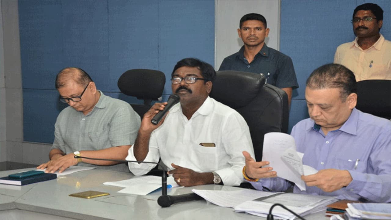 శాశ్వత ప్రత్యామ్నాయాలు ఇవీ: ఆర్టీసి కార్మికులకు అజయ్ ఫైనల్ వార్నింగ్ శాశ్వత ప్రత్యామ్నాయాలు ఇవీ: ఆర్టీసి కార్మికులకు అజయ్ ఫైనల్ వార్నింగ్