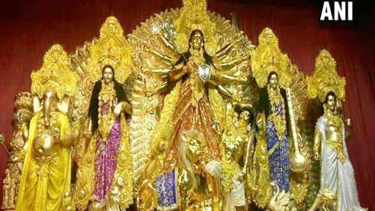 Durga puja committees accuse Kolkata Police of asking them to stop preparations Durga puja committees accuse Kolkata Police of asking them to stop preparations